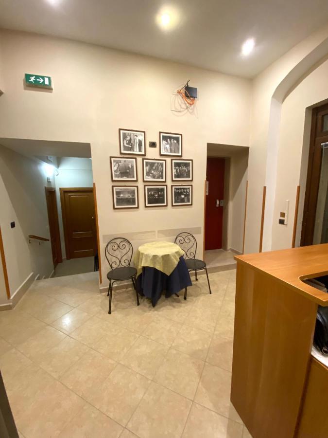Albergo Ristorante Del Cacciatore Φότζια Εξωτερικό φωτογραφία