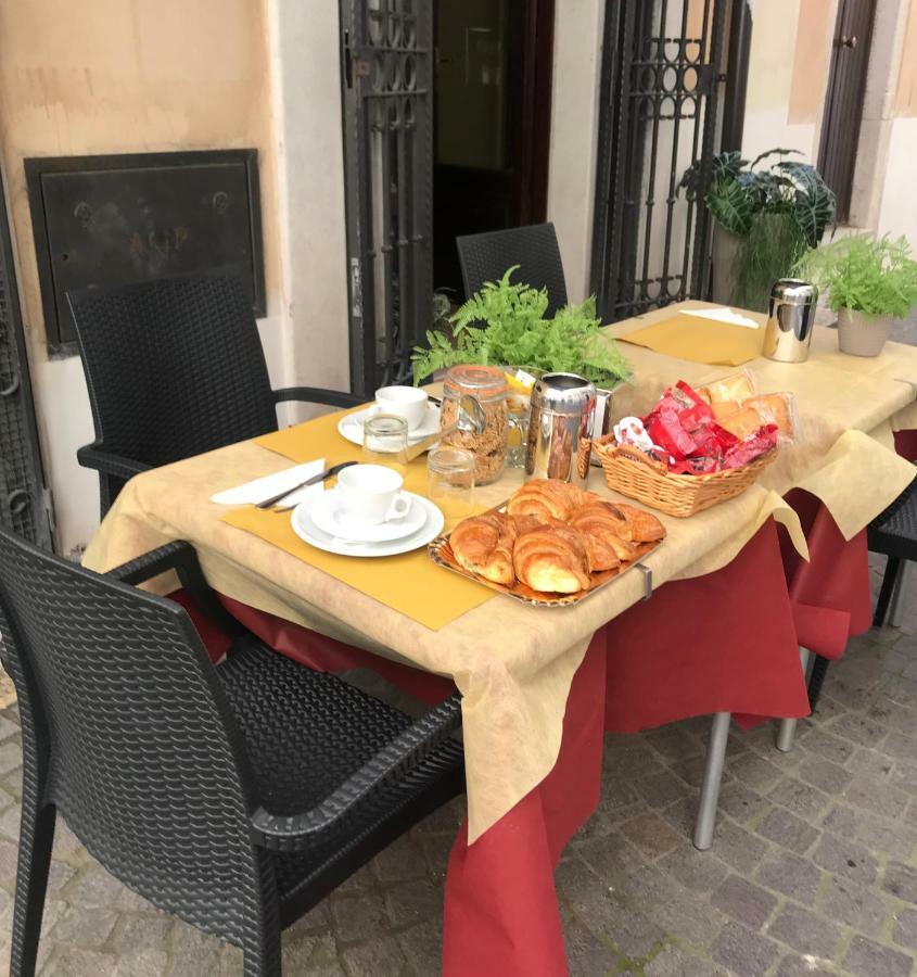 Albergo Ristorante Del Cacciatore Φότζια Εξωτερικό φωτογραφία